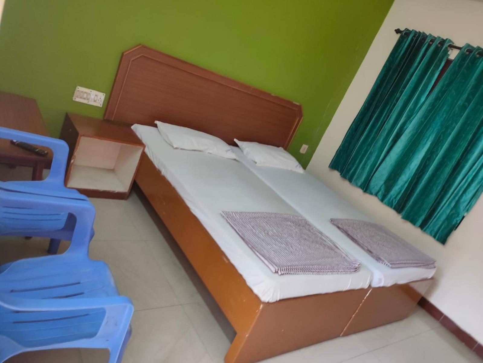 Anjana Hotels Theni Luaran gambar