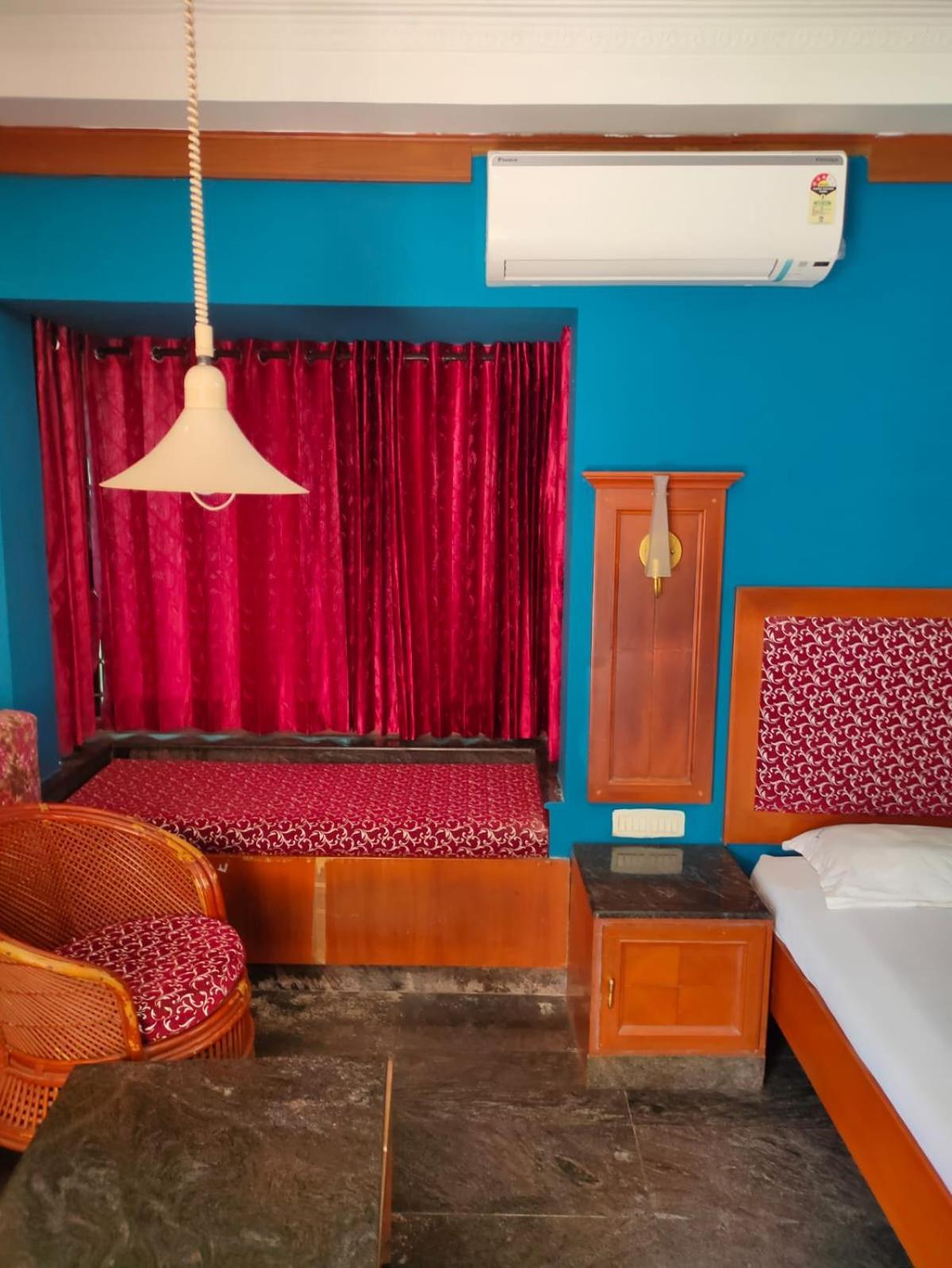 Anjana Hotels Theni Luaran gambar