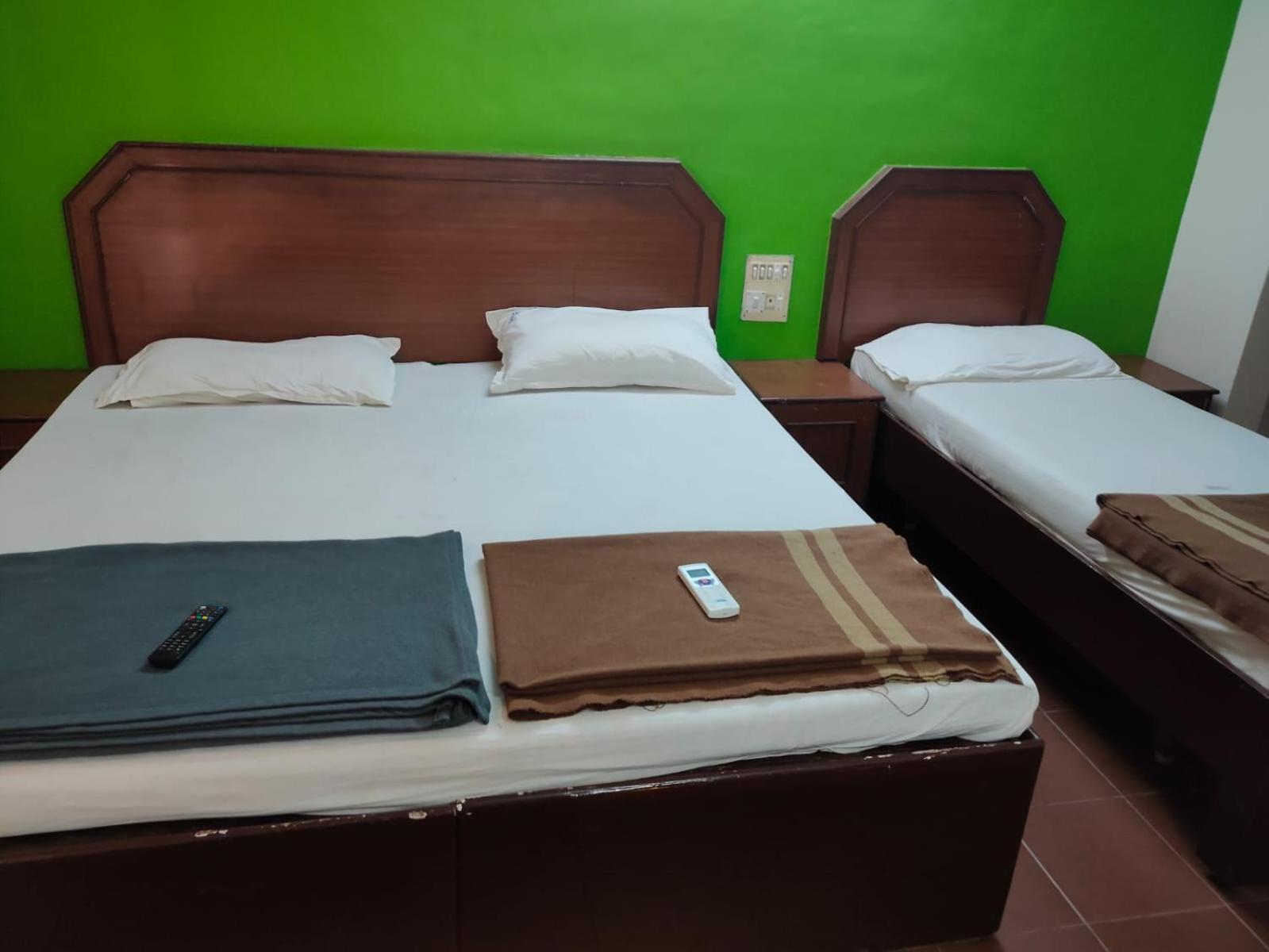 Anjana Hotels Theni Luaran gambar